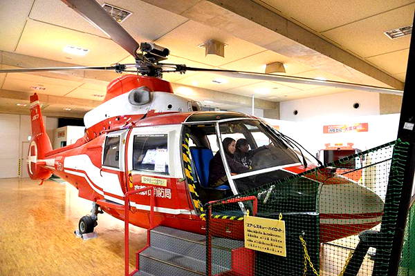 消防ヘリコプター（シミュレーター・エアレスキューパイロット）の写真1